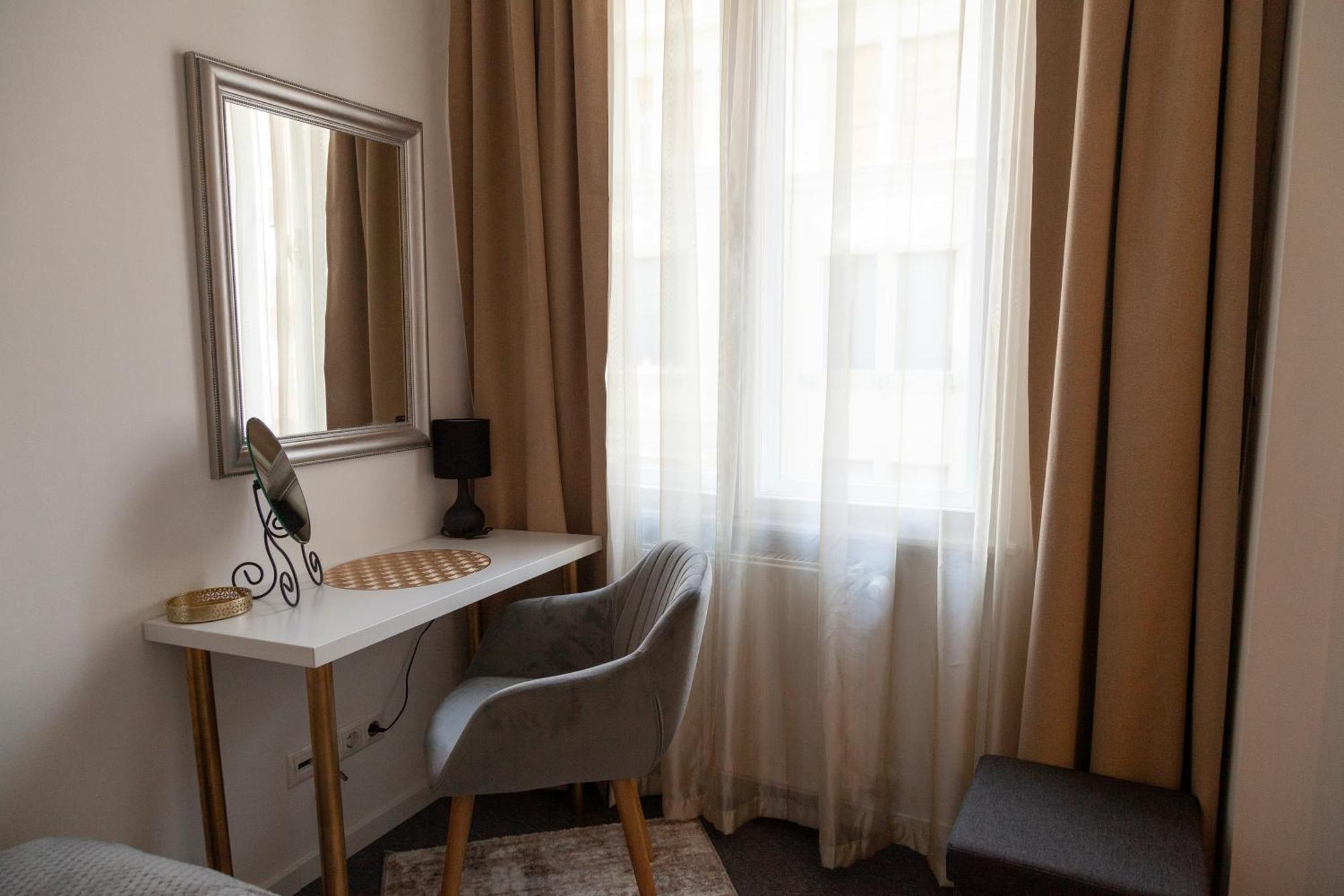 Perfect Place In The Center With Fast Wifi And Free Parking At Riverside Apartmán Budapešť